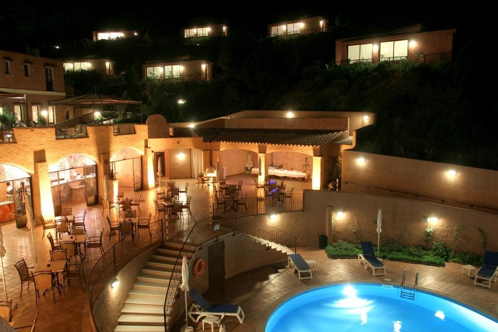 טאולאדה Sosventos Village Hotel מראה חיצוני תמונה