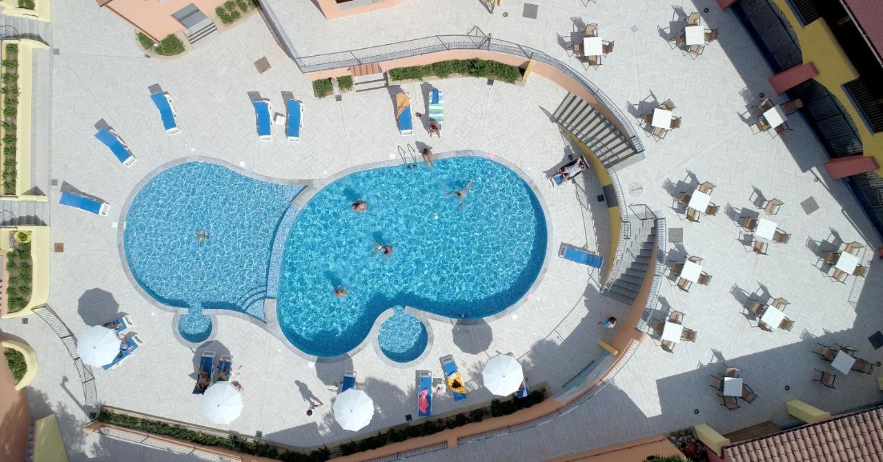 טאולאדה Sosventos Village Hotel מראה חיצוני תמונה